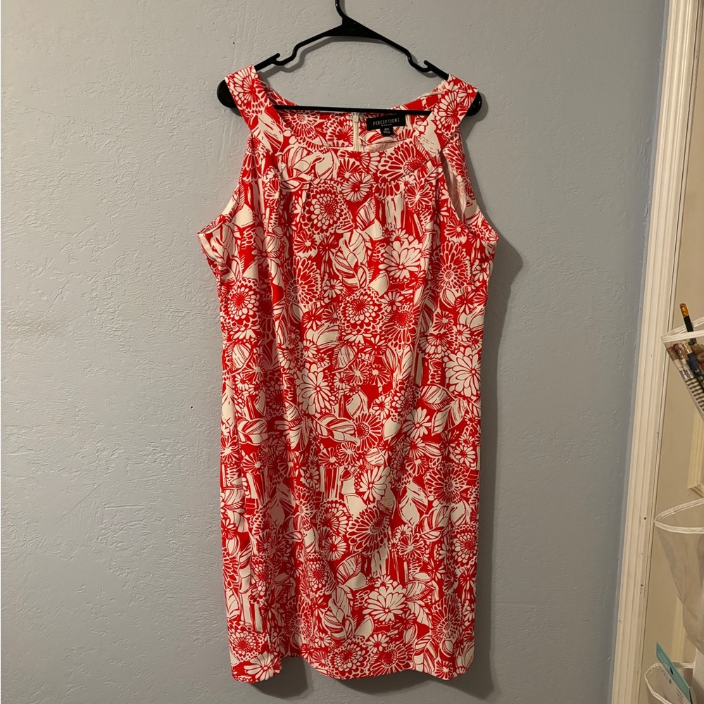 Red and white floral dress size 18w